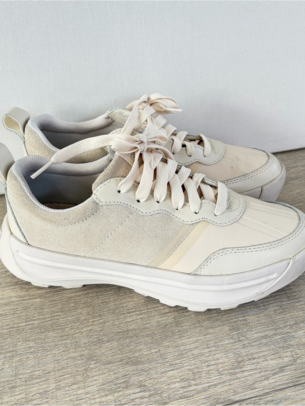 Sorel Women Ona 503 Everyday Low Sneakers 8.5M Hiking Ivory Leather Outdoors